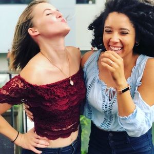 Cold Shoulder crop top